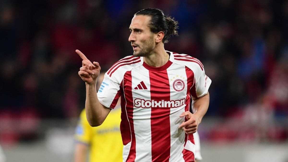 Yusuf Yaz�c� att� Olympiakos kazand�