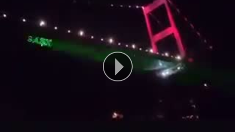 15 Temmuz Şehitler Köprüsü'ne 'Forvet istiyoruz' yazdılar