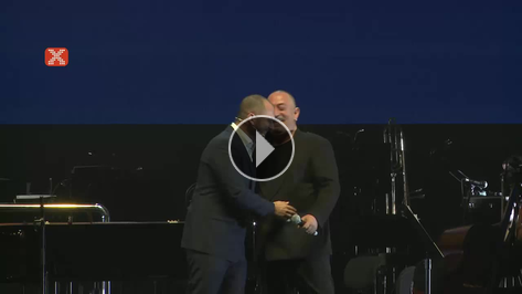 Cem Yılmaz'dan Fenerbahçe'ye özel şov