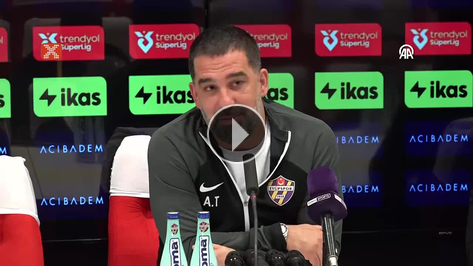 Arda Turan: 'Trabzonspor'un gençleri beni heyecanlandırdı'
