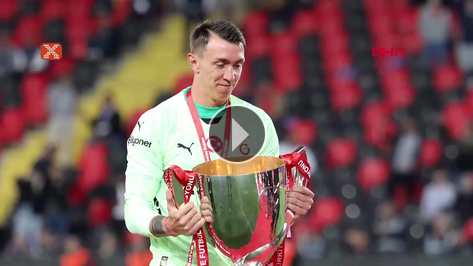 Galatasaray, kupayı böyle kaldırdı