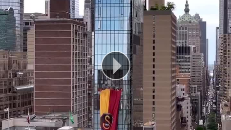 Galatasaray'da kutlamalar sürüyor