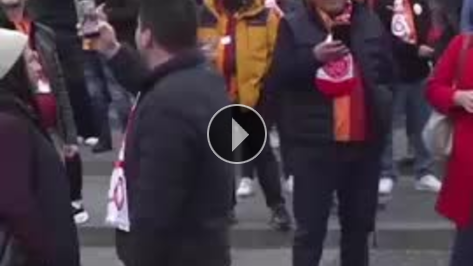 Galatasaray taraftarndan Ajax mana youn ilgi
