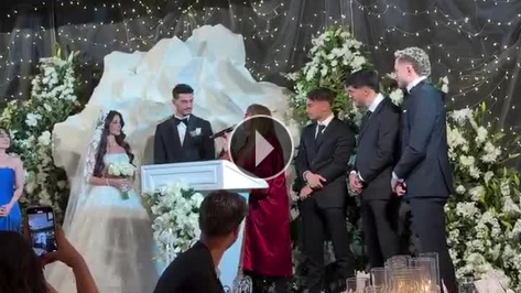 Samet Akaydin��n nikah�nda futbolcu dostlar� �ahitlik yapt�