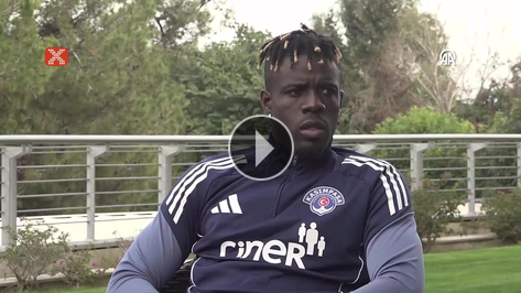 Pape Habib Gueye: '�dol�m Cristiano Ronaldo'