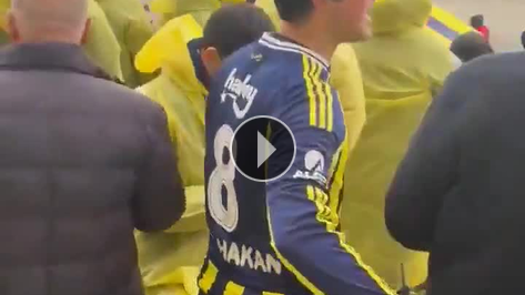 Kerim Rahmi Ko�, derbiye Mert Hakan formas�yla gitti