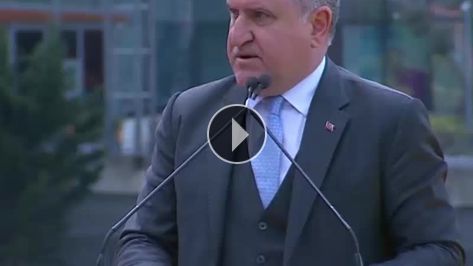 Bakan Bak'tan Galatasaray ve T�rk spor i�in a��klama