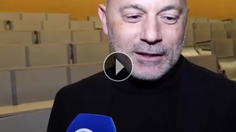 C�neyt �ak�r: 'Her zaman �lkemin hizmetindeyim'
