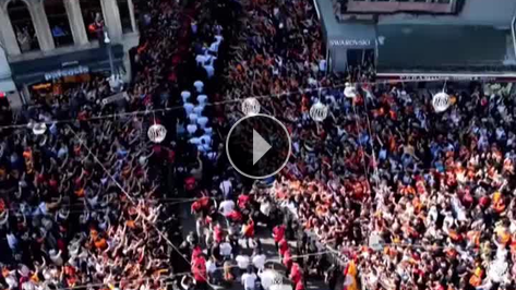 Galatasaray, yola ��kt�