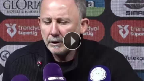 Sergen Yal��n: '�stifa! Kul�bede utand�m'