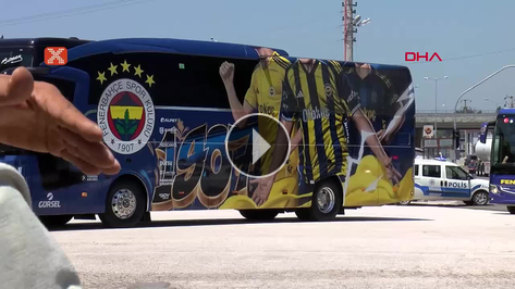 Fenerbah�e'ye D�zce'de co�kulu kar��lama