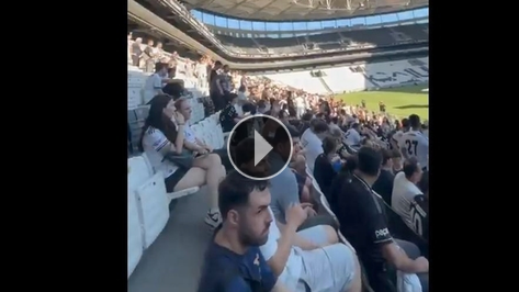 Be�ikta� taraftar�ndan Mohamed Salah mesaj�!