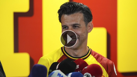 �smail K�yba��: 'Bug�n buraya kalbimi g�md�m'