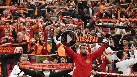 Galatasaray trib�nlerinden '�stifa' tepkisi!
