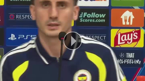 Kerem Akt�rko�lu'ndan ele�tiriler i�in yan�t
