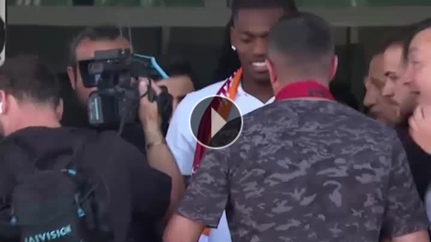 Rafael Leao: 'Aston Villa'y� reddettim'
