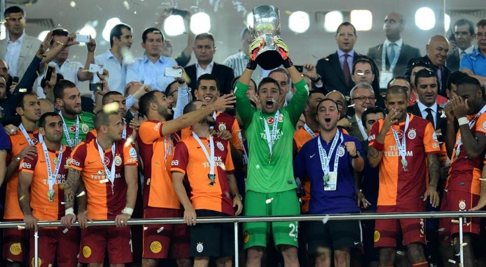 DROGBA, KUPAYI GALATASARAY'A GET�RD�