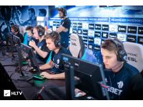 North, DreamHack Open Toursa davet edildi! Galerisi