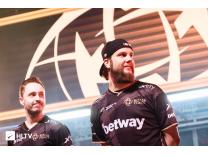 NiP, Red Deserve ve ENCE, Major yolunda! Galerisi