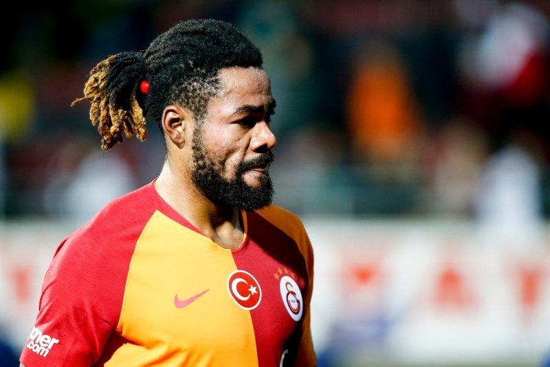 Galatasaray In Stoperi Christian Luyindama Dan Carpici Aciklamalar Sporx Galeri