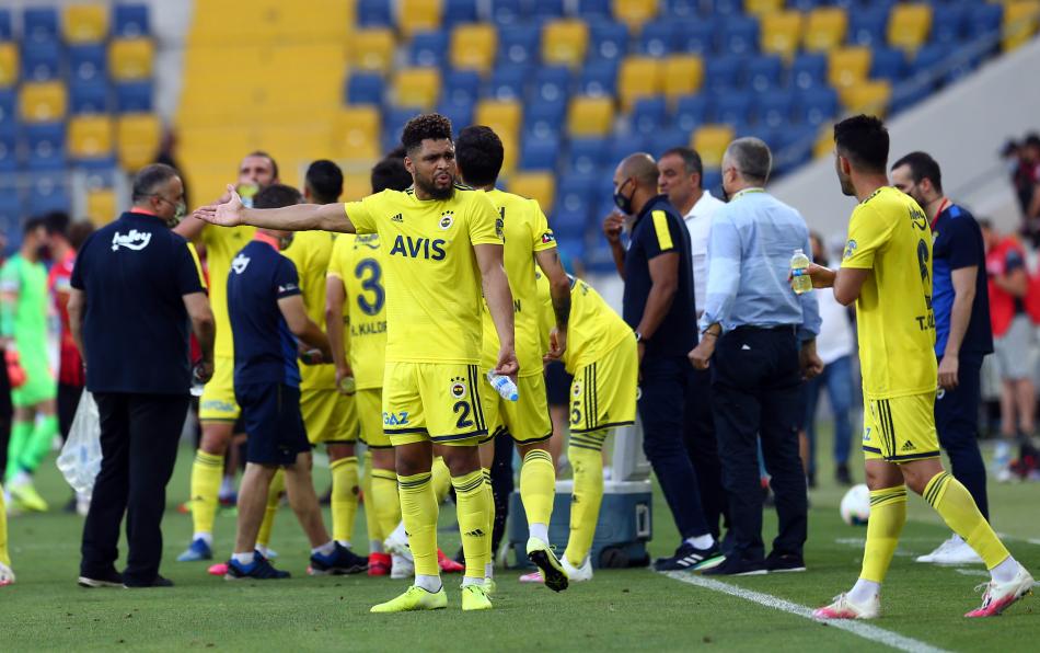 Erman Toroglu Fenerbahce Den Hayatta Gondermem Sporx Galeri