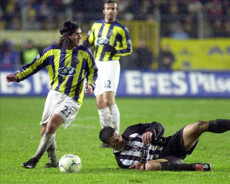 Falcao Nun Bir Golu 636 Bin Euroya Geliyor Sporx Galeri