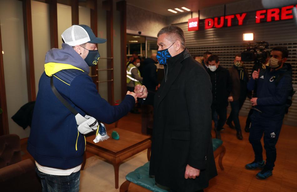 Rıdvan Dilmen: 'Mesut'tan Alex veya Hagi beklemeyin ...