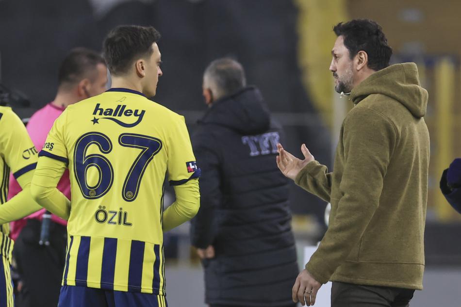 Erol Bulut'un Pelkas fikrine Mesut Özil engeli - Sporx Galeri