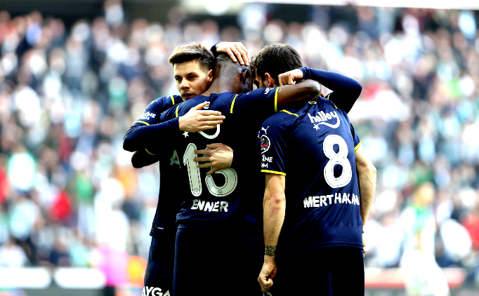 ENNER VALENCIA Man Yldz