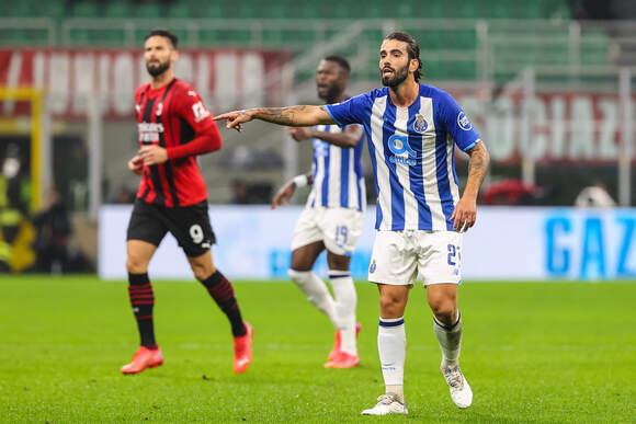 BRANCO ÇOK BEĞENİYOR
Portekiz basınından O Jogo'nun haberine göre; Fenerbahçe Operasyon Direktörü Mario Branco'nun çok beğendiği Portekizli oyuncunun, Fenerbahçe'nin planları arasında yer aldığı ve Roma'daki başarısız döneminin ardından bu transferin mümkün olduğu ifade edildi.