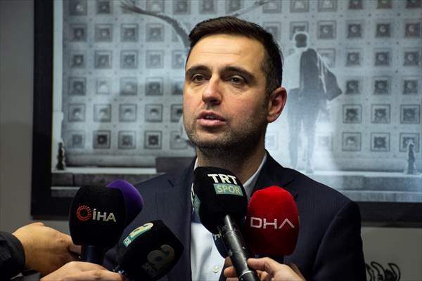 CEYHUN KAZANCI'DAN AÇIKLAMALAR
Beşiktaş Futbol A.Ş. Genel Müdürü ve Sportif Direktörü Ceyhun Kazancı, BJK Nevzat Demir Tesisleri'nde düzenlenen basın toplantısında açıklamalarda bulundu. İşte o açıklamalar...