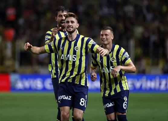 TAKIMDA EN Y ARKADAI ALIOSKI