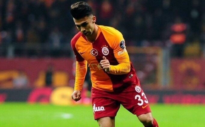 KAZIMCAN'IN ZAMANI VAR
Altay’dan alınan Kazımcan Karataş’ın biraz daha zamana ihtiyacı olduğunu düşünen Buruk’un, bu nedenle Emre Taşdemir’e şans vermeyi planladığı bildirildi. 27 yaşındaki futbolcu, ligde geride kalan 8 haftada henüz şans bulamazken, TFF tarafından daha sonra iptal edilen Rezerv Lig’de 4 maçta ilk 11’de oynadı.