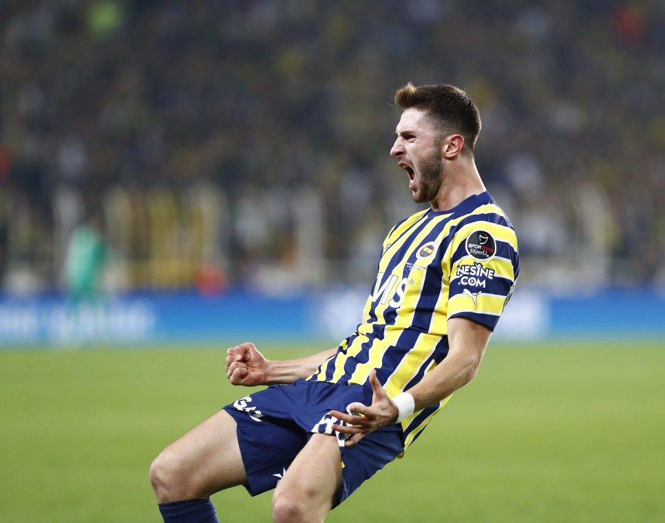 İsmail Yüksek'in maaşına 16 kat zam! - Futbol Sporx Ekstra - Sporx Galeri