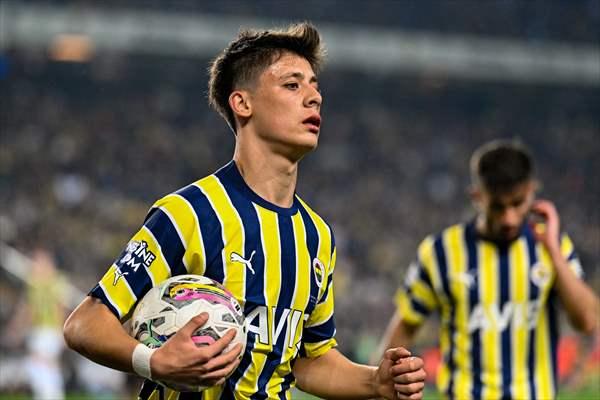 FIRAT AYDINUS: FUTBOLCU BUNDAN KAZANLI IKAR