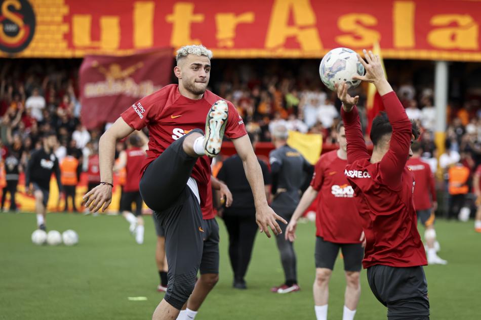 GALATASARAY FLORYA'DA BULUTU