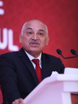 Mehmet Bykeki'den fla aklamalar!