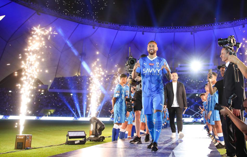 LSTEDE SRPRZ: AL HILAL