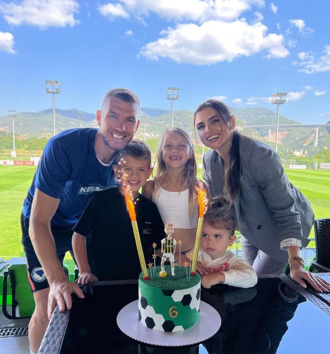 EDIN DZEKO VE E