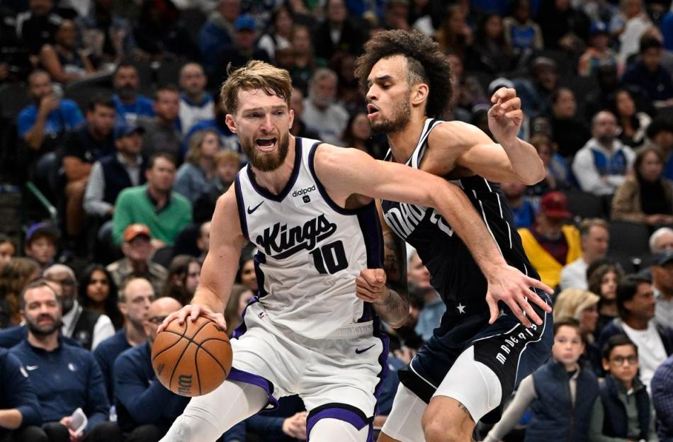 KINGS 129-113 MAVERICKS
