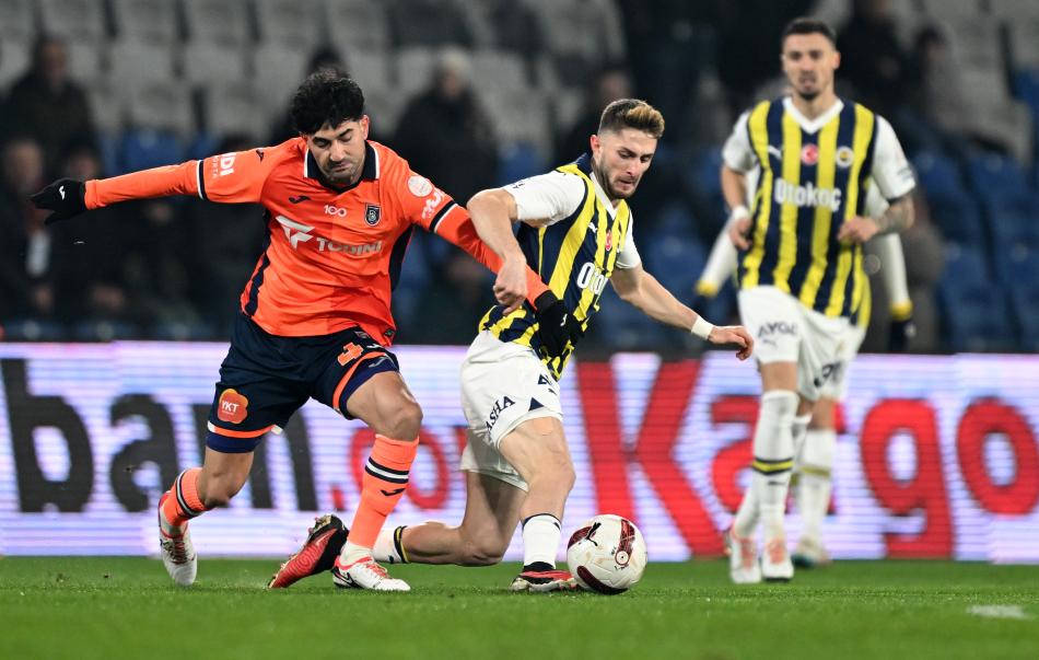 YAZARLARDAN FENERBAHE YORUMU