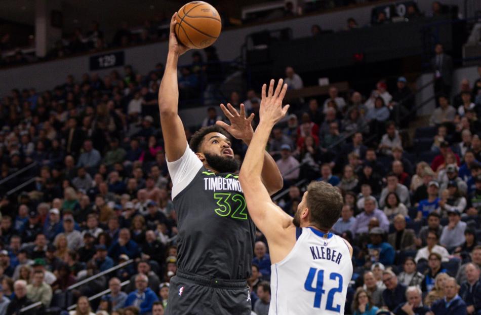 TIMBERWOLVES 121-87 MAVERICKS