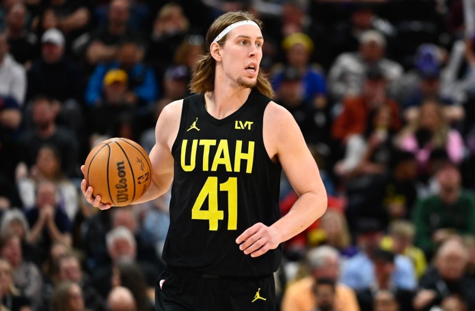 KELLY OLYNYK, RAPTORS'TA