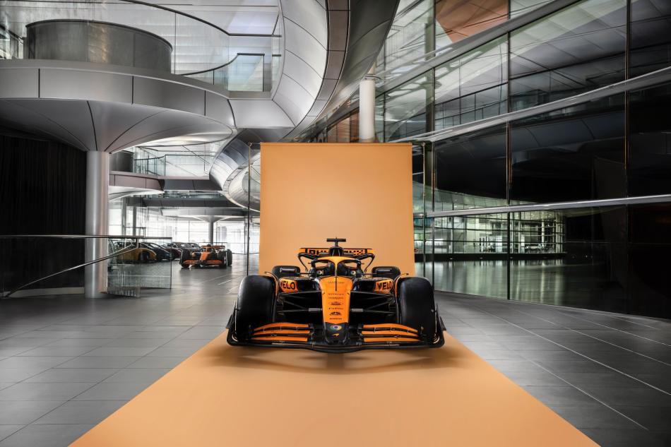 MCLAREN MCL-38