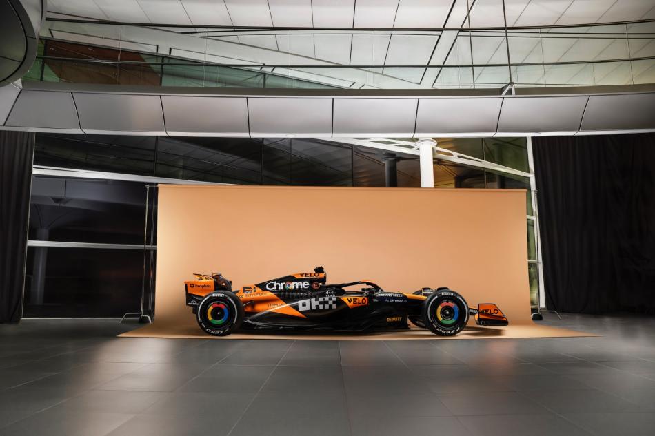 MCLAREN MCL-38