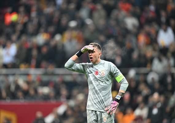 MUSLERA'DAN G.SARAY'A CEVAP