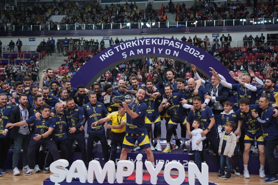 FENERBAHE KUPASINI ALDI