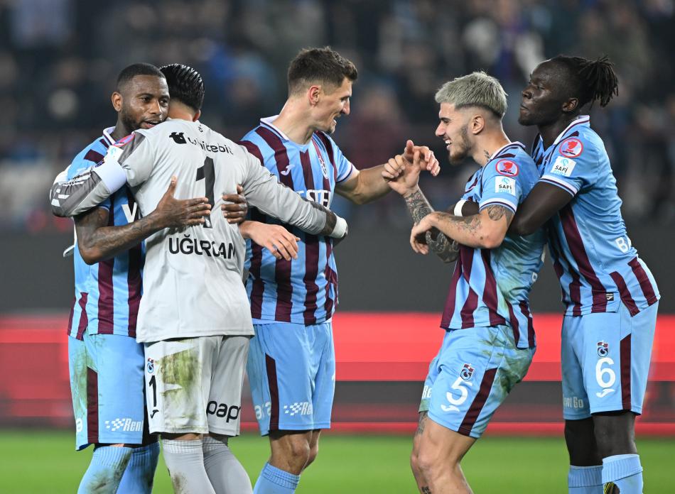 YAZARLARDAN TRABZONSPOR YORUMLARI