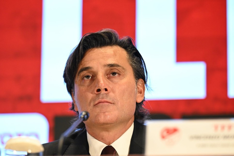 ''MONTELLA KENDM BULMAMI SALADI''