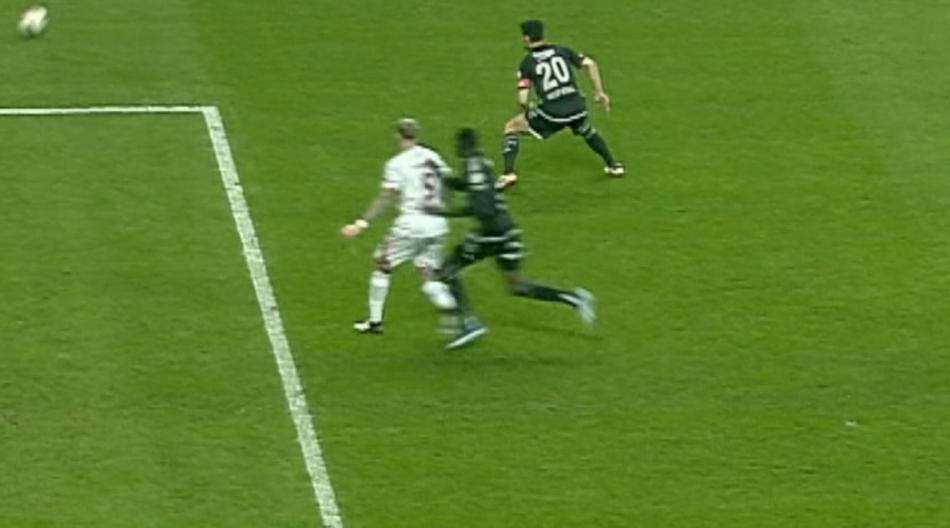 ICARDI'DE PENALTI VAR MI?